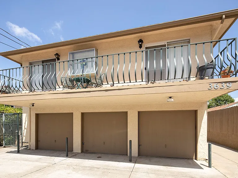 3639 South Bonita Street — Photo 2