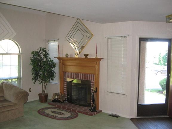 3rd image of 2601 Winterbridge Ln