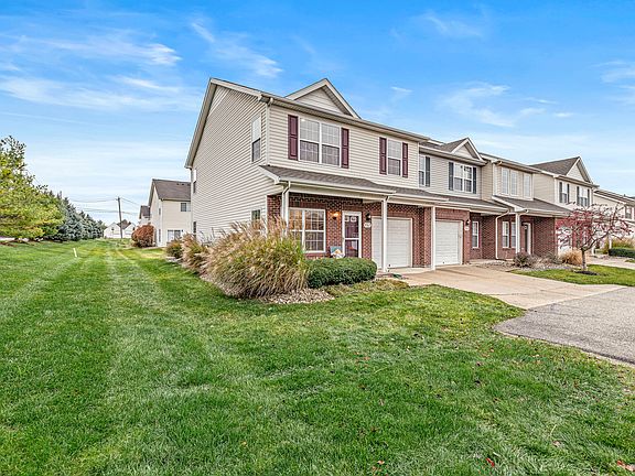 3rd image of 9767 Rolling Plain Dr