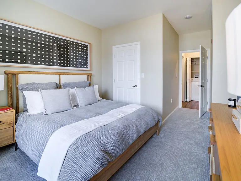 The Aven at Newton Highlands — Photo 8