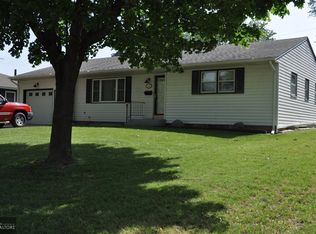 1130 Skyline Dr, Carroll, IA 51401