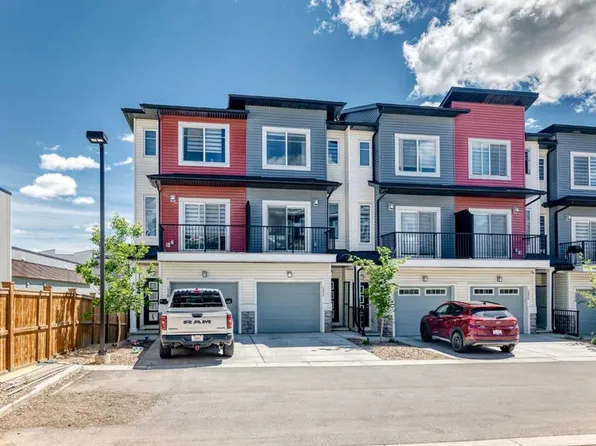 1326 E Sage Hill Grv NW, Calgary, AB T3R 2A1