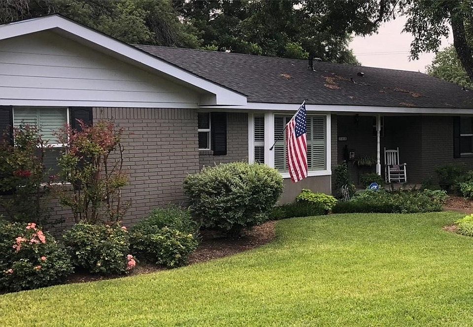 1st image of 733 Arlington Dr