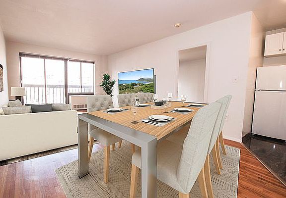 5th image of 207 E 30th St #3IF