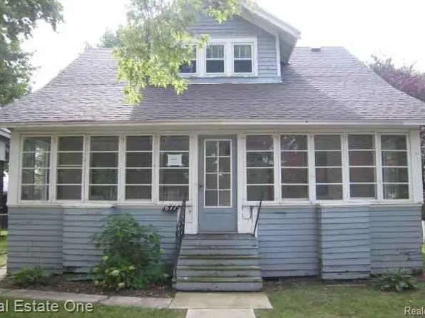 611 Fletcher St, Owosso, MI 48867
