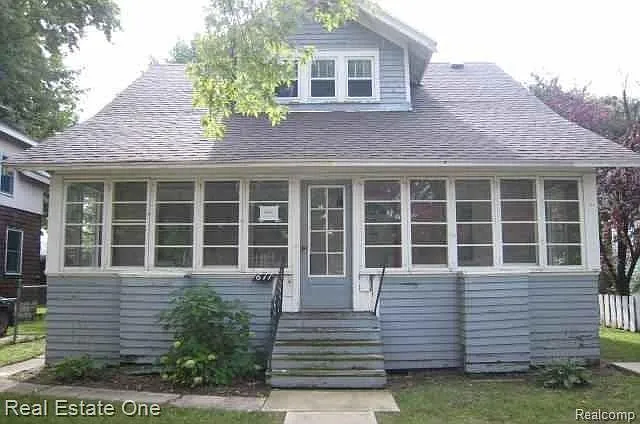 611 Fletcher St photo 1