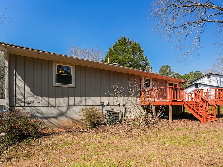 2194 Cherokee Valley Cir — Photo 17