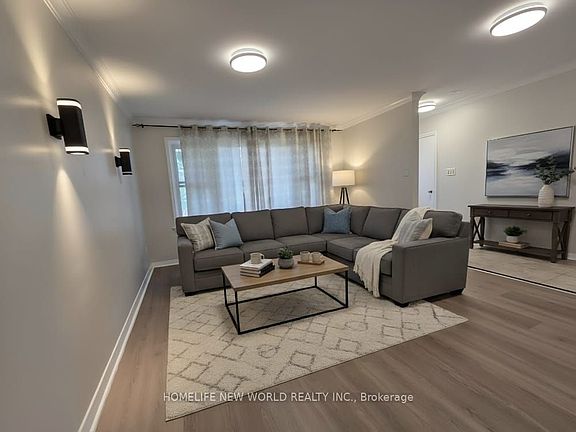 2nd image of 544 Mary St E