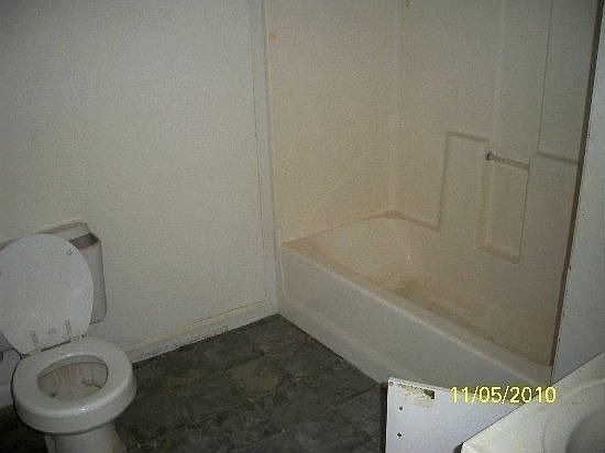 5th image of 1022 Velma St