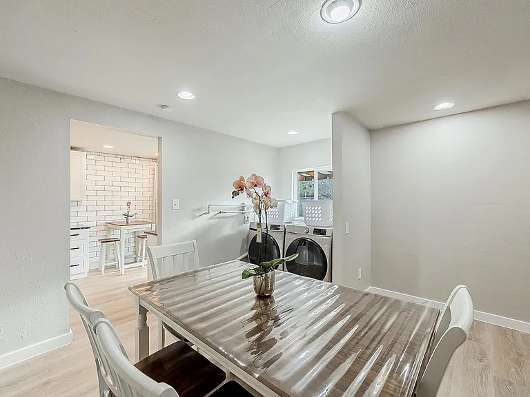 8419 Quinault Dr NE — Photo 14