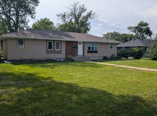 830 Apgar St S, Shakopee, MN 55379