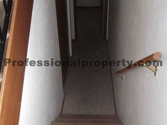 2nd image of 806 Spartan Dr APT C