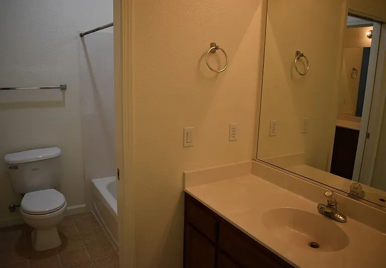 2261 Pillsbury Rd — Photo 37