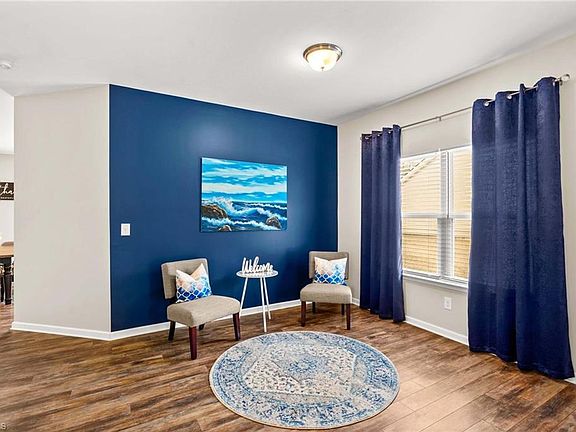 5th image of 507 Oak Brook Dr