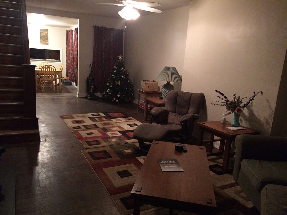 2nd image of 122 S 12th St
