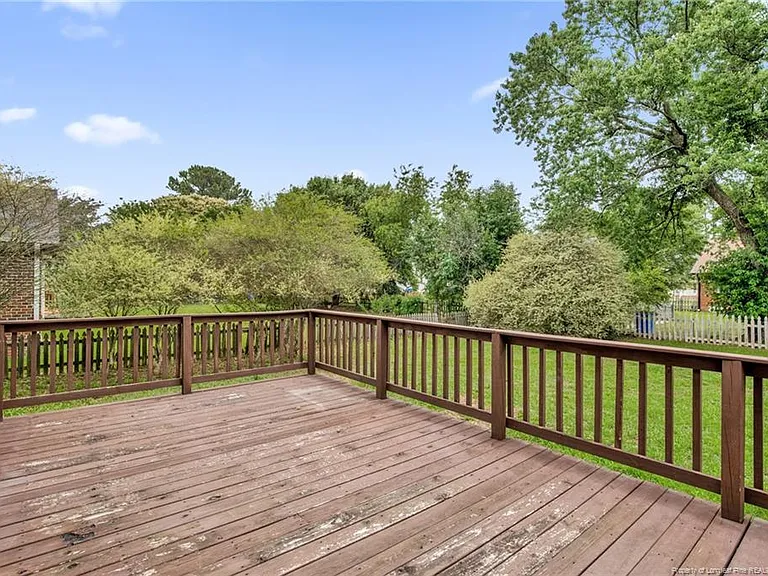 1183 Helmsley Dr — Photo 36