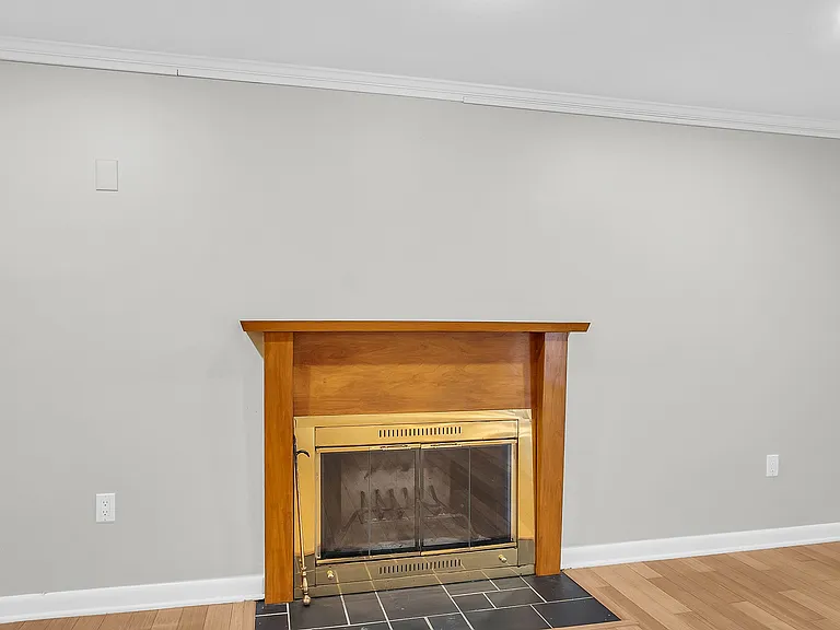 1R Snow Cir #1 — Photo 16