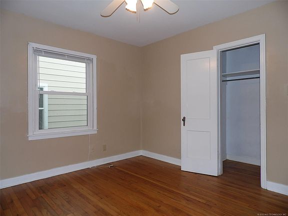 4th image of 1305 E Jackson Ave N