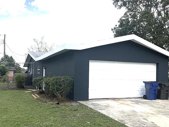 4th image of 2300 NW 38th Ter