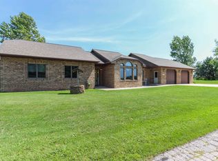 N9101 Hass Rd, Van Dyne, WI 54979