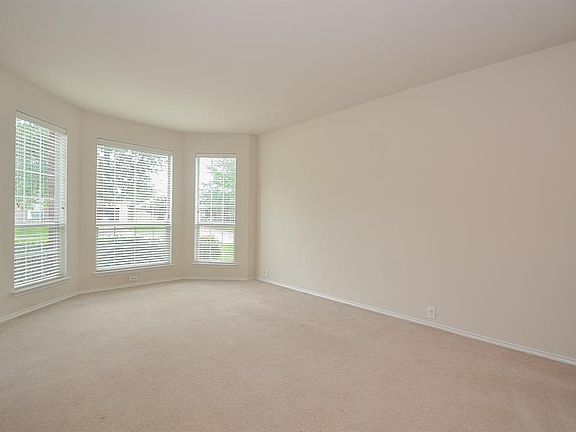 4th image of 5011 Rocky Manor Ln