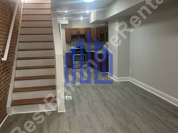 2nd image of 1823 Ramsay St
