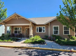 834 Cobblestone Ct, Ashland, OR 97520