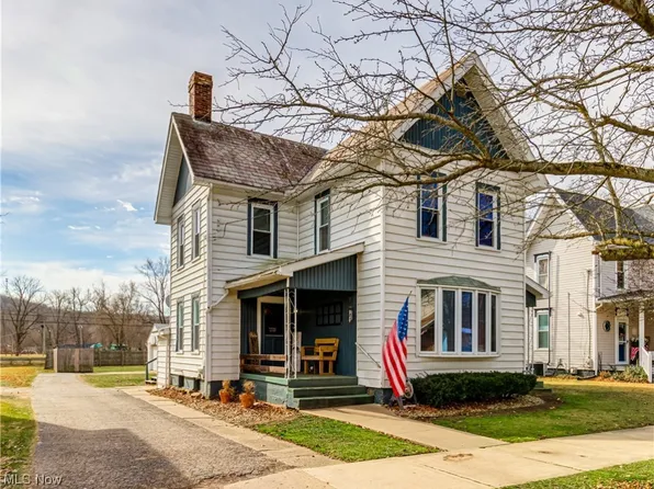 330 W Main St, Malvern, OH 44644