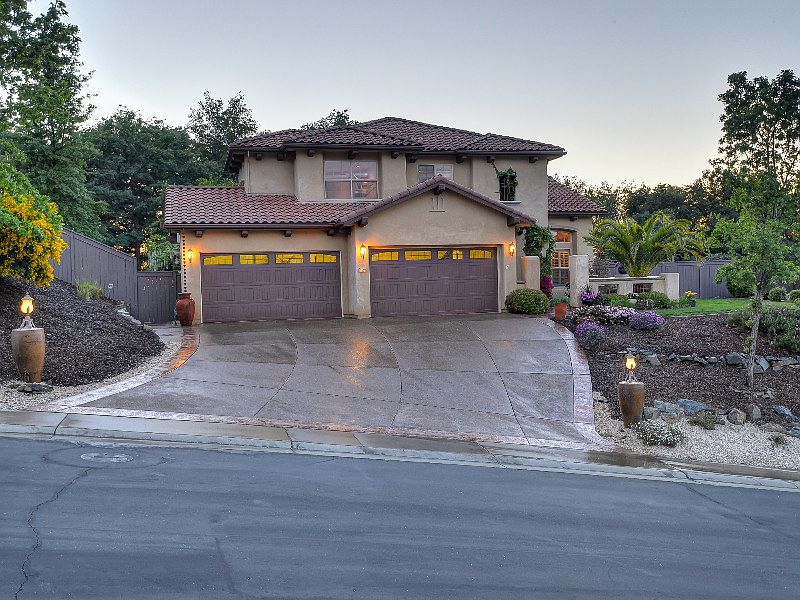 1st image of 3522 Bergamo Dr