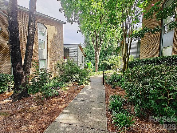 3rd image of 4948 Sardis Rd APT C