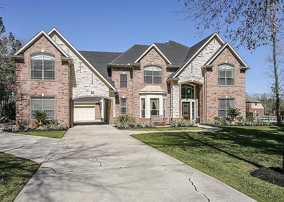 1st image of 33211 Live Oak Park