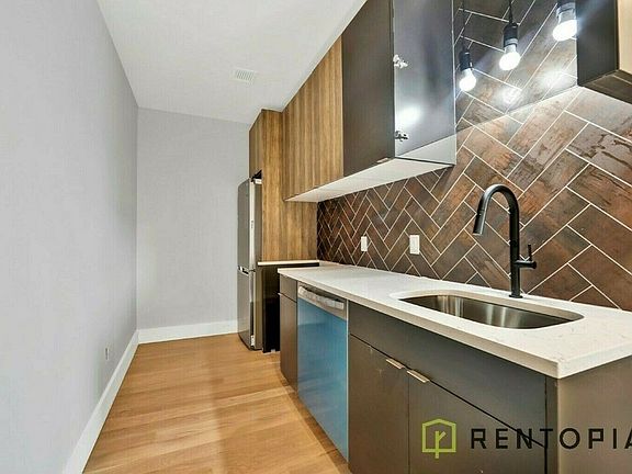 3rd image of 58 Palmetto St #103