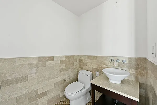 Rented by LG Fairmont Group | media 52