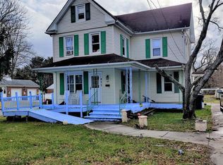 877 S Main St, Williamstown, NJ 08094