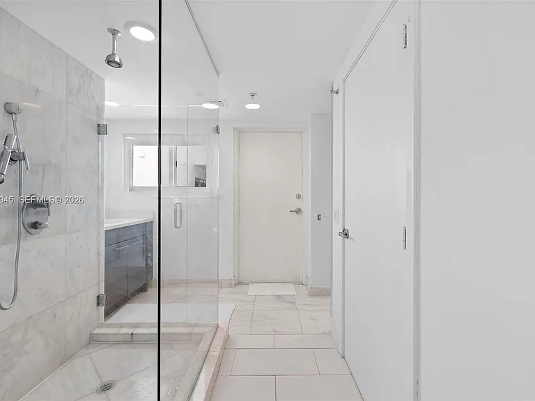 421 Meridian Ave #6 — Photo 19