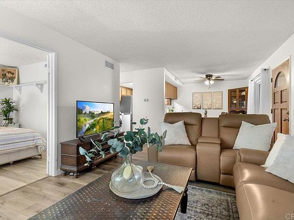 3rd image of 1941 Wellington Ln Unit 1