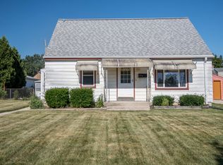 3543 S 43rd St, Greenfield, WI 53220