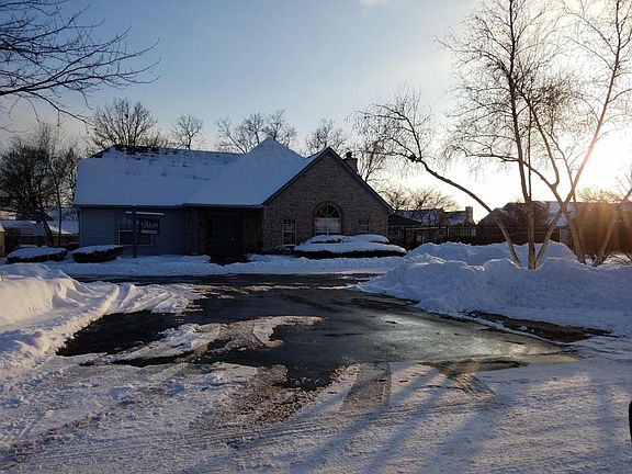 4th image of 249 Villa Oaks Ln