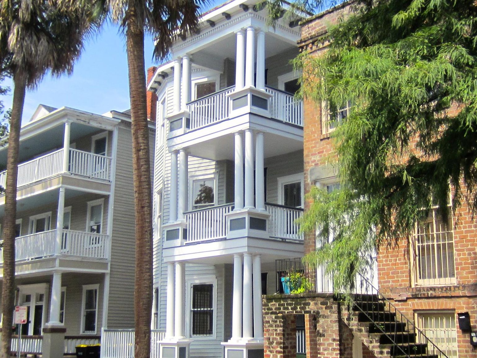 711 Barnard St, Savannah, GA 31401 | Zillow