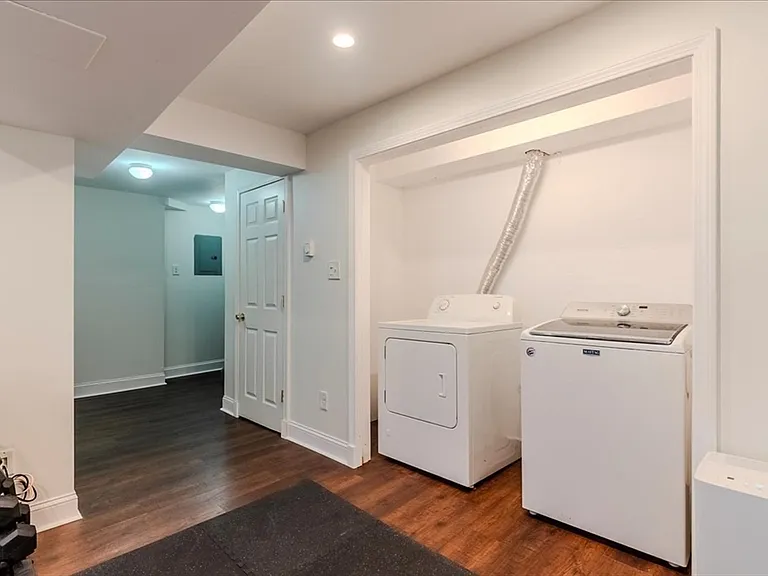 37 Sanborn Ave #SF — Photo 27