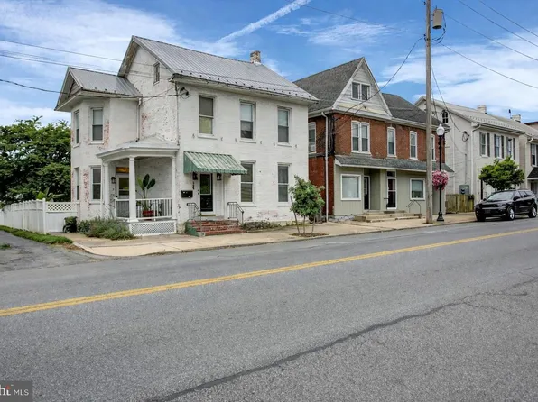 244 W Main St, Waynesboro, PA 17268