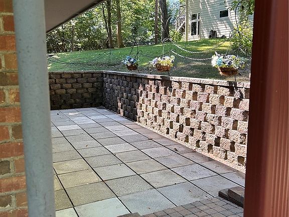 4th image of 1535 Winding Trl