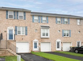 520 Blacksmith Ln, Newark, DE 19702