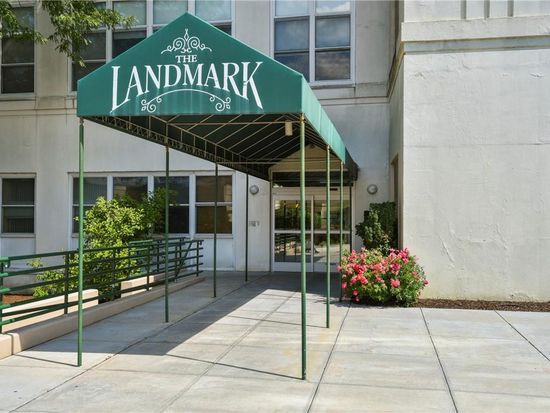 1 Landmark Square #230, Pt Chester, NY 10573
