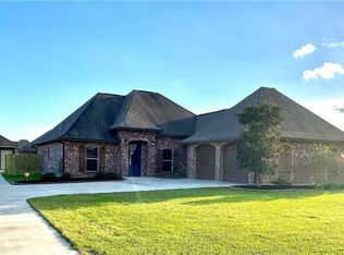 1875 Khameil Dr, Lake Charles, LA 70611