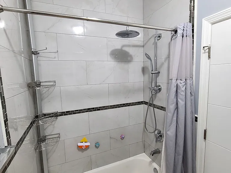 140 Logan Ave #1 — Photo 3