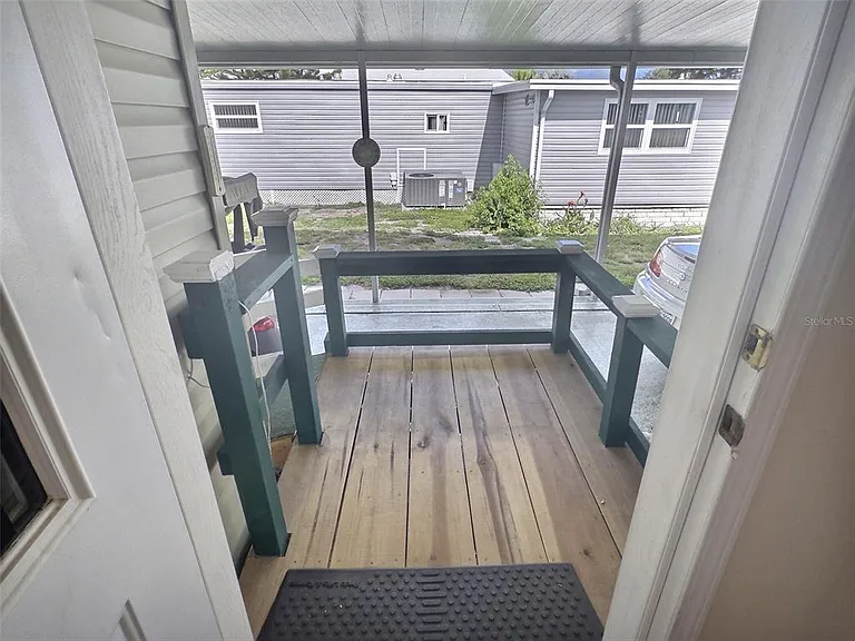 136 Pindo Palm St W — Photo 12