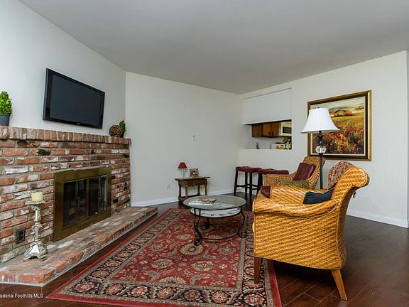 3rd image of 1910 Grismer Ave Unit B
