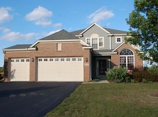 617 Meade Blvd, North Aurora, IL 60542