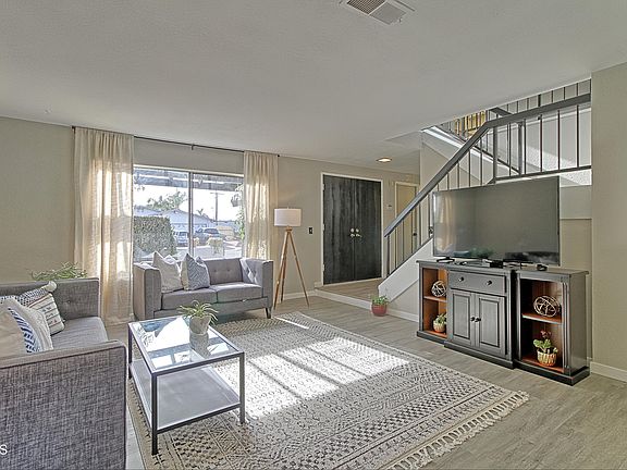 4th image of 6455 Whipporwill St